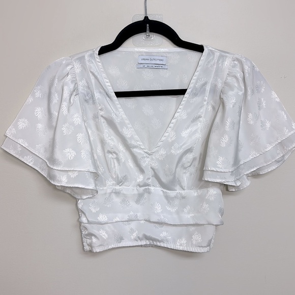 Urban Outfitters Webster Jacquard Flutter Sleeve Top White Small - Picture 4 of 7